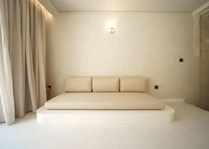 Amelia Luxury Suites Old Town